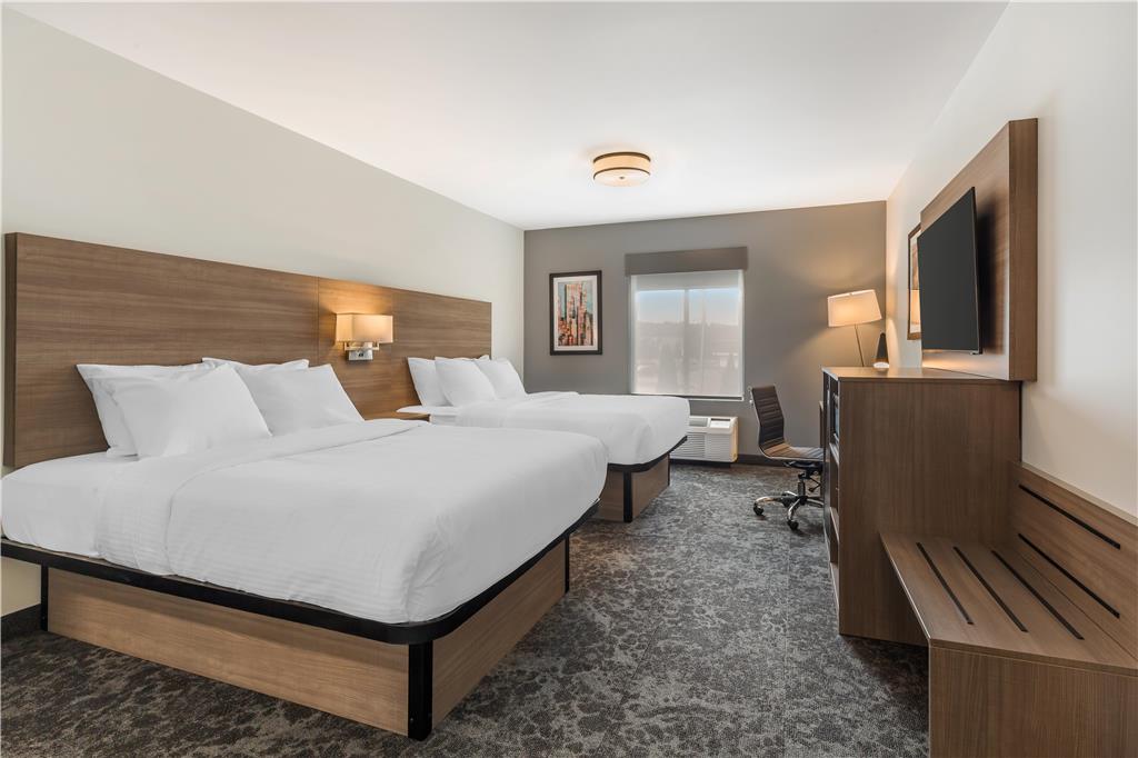Фото Manchester Inn and Suites