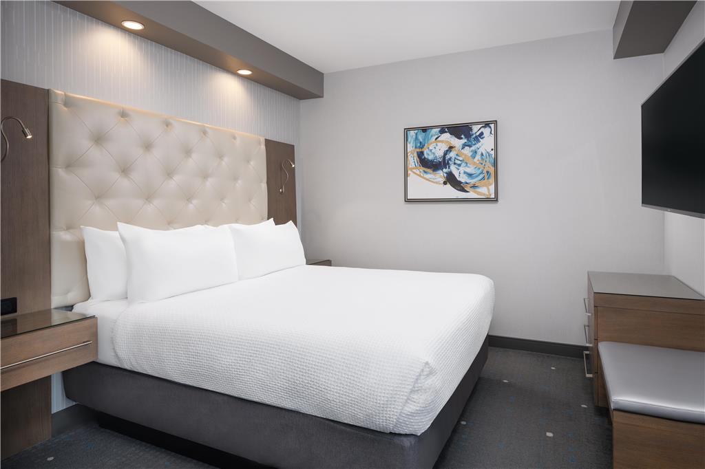 Фото Best Western Premier Hotel at Fisher's Landing