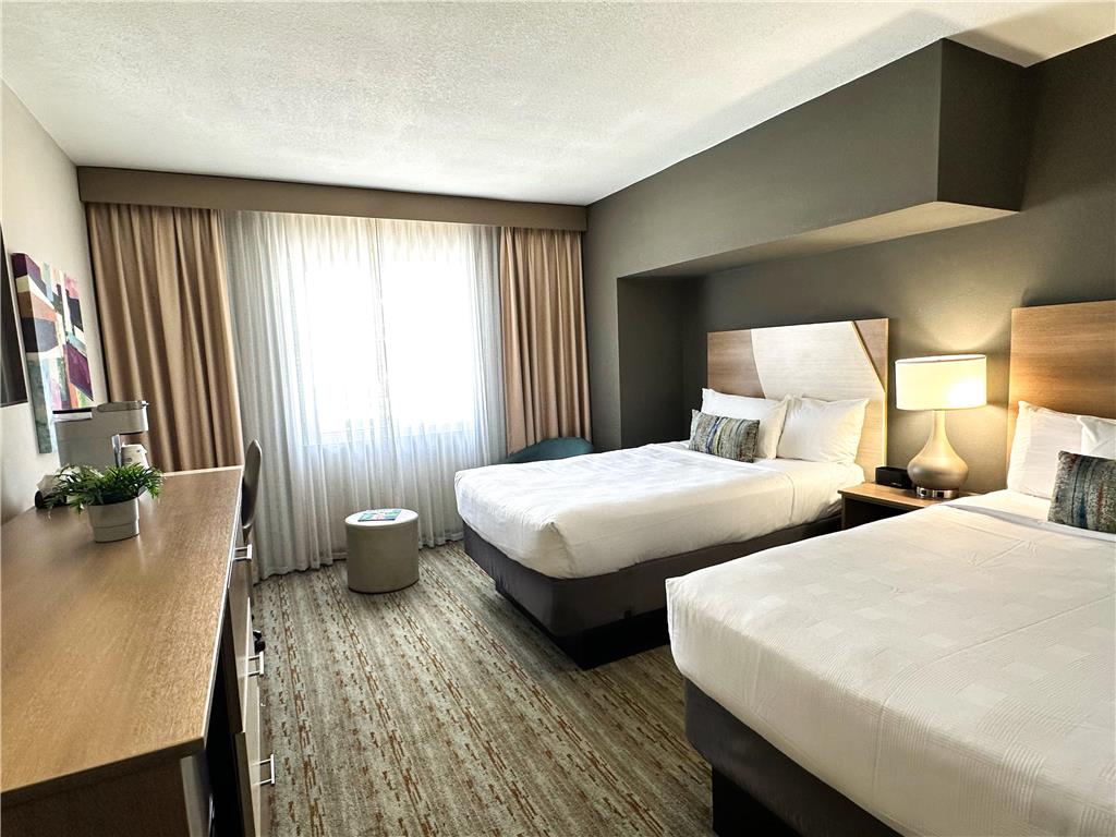 Фото Best Western Plus Atlantic Beach Resort