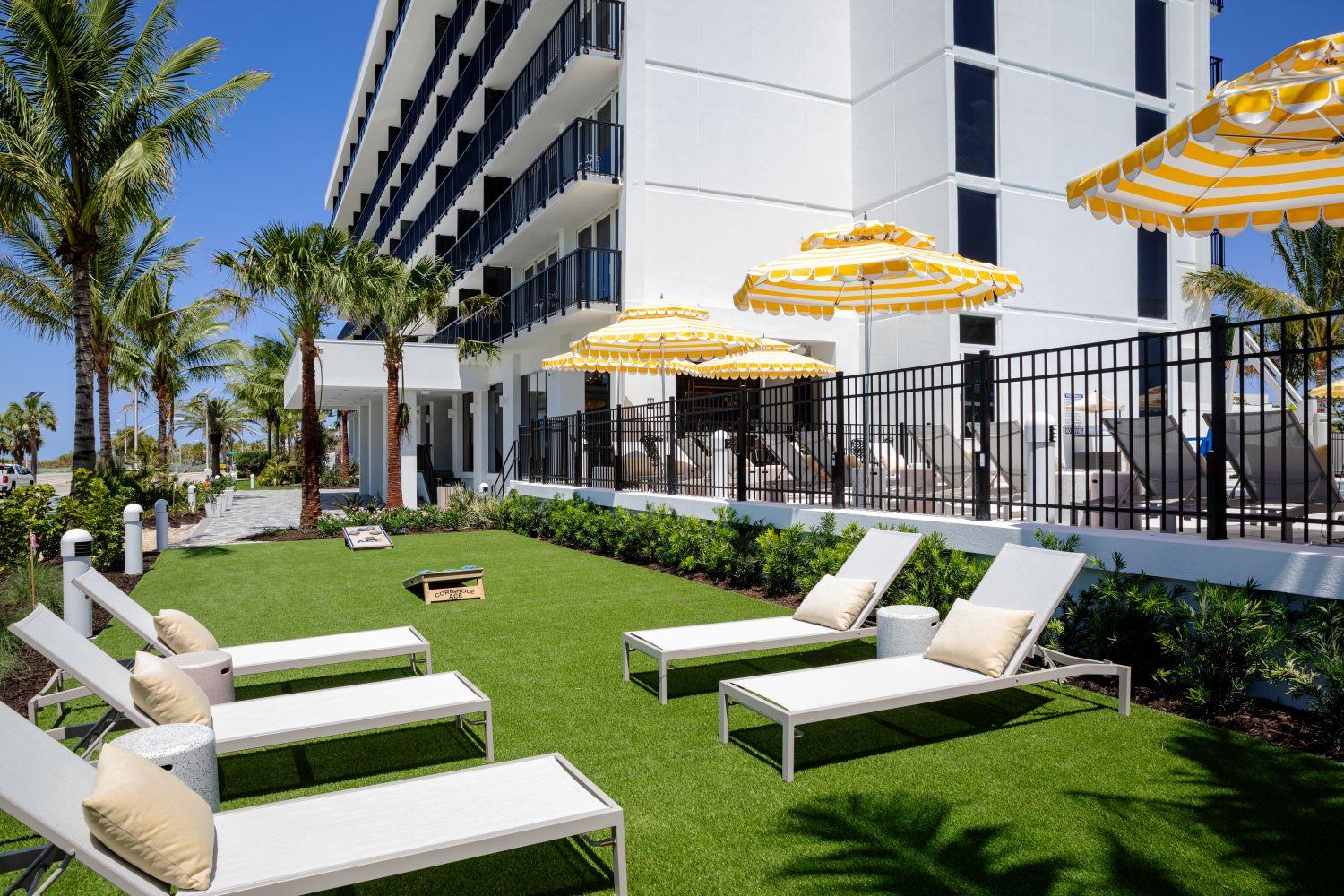 Фото Cirque St. Armands Beachside