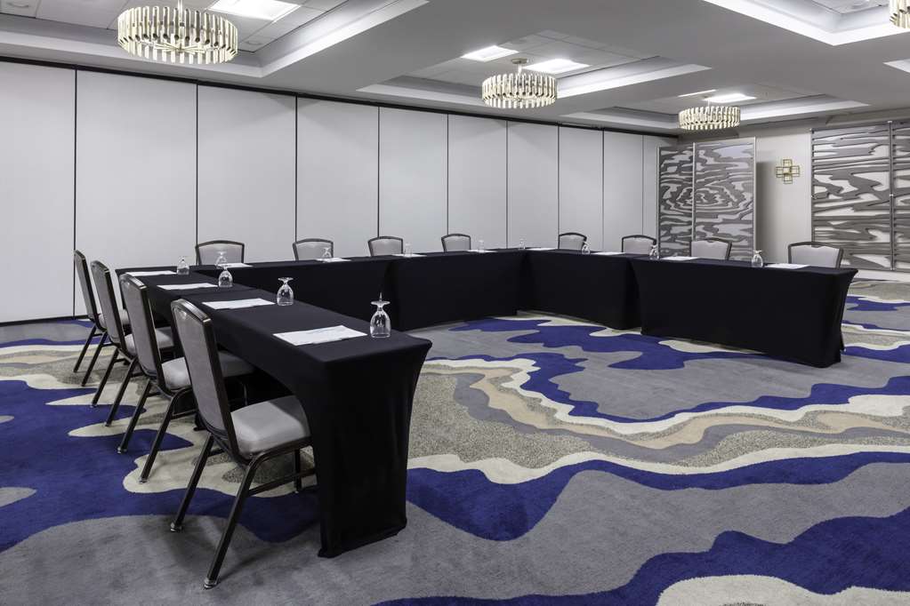 Фото Hilton Garden Inn Freeport Downtown