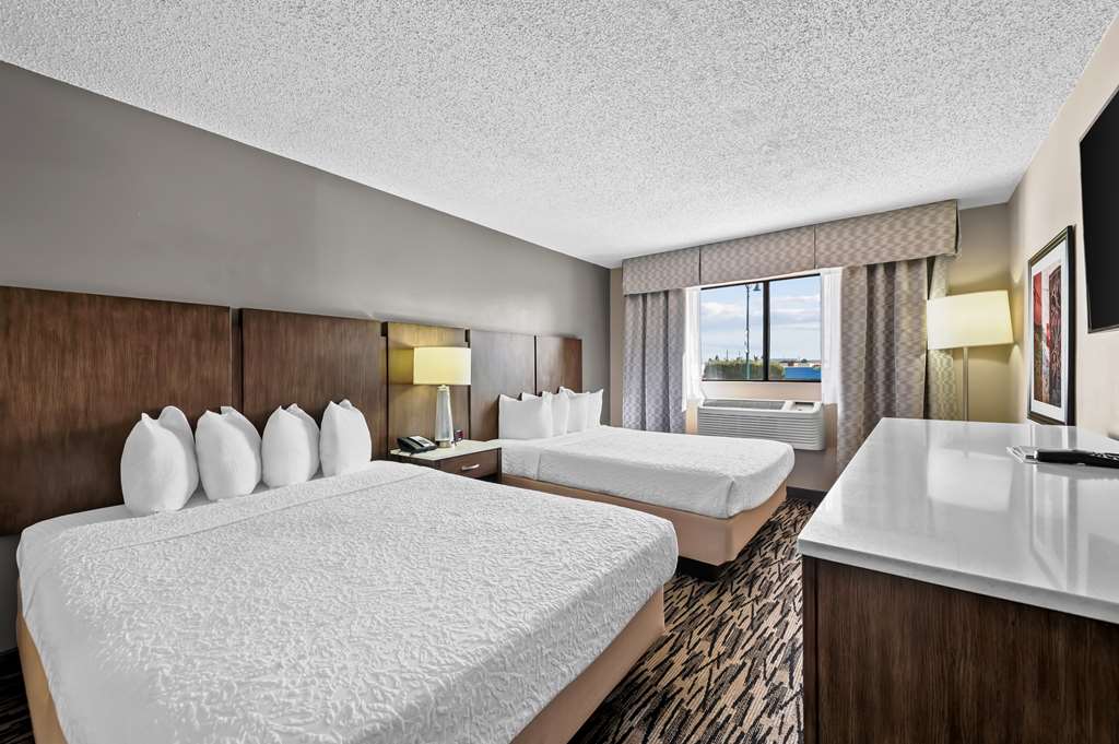 Фото Best Western Los Alamitos Inn & Suites