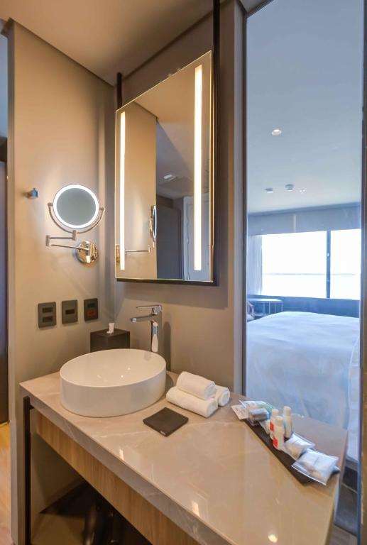 Фото DoubleTree by Hilton Porto Alegre