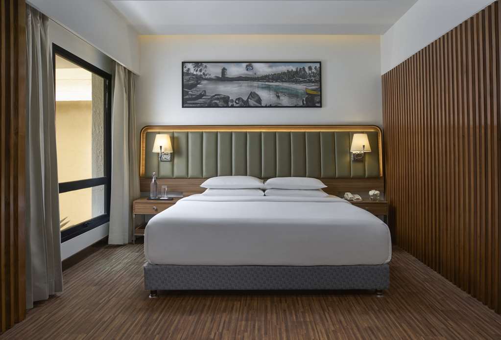 Фото Park Inn by Radisson Goa Candolim