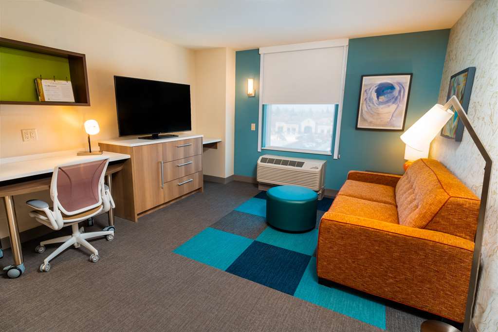 Фото Home2 Suites by Hilton Bakersfield