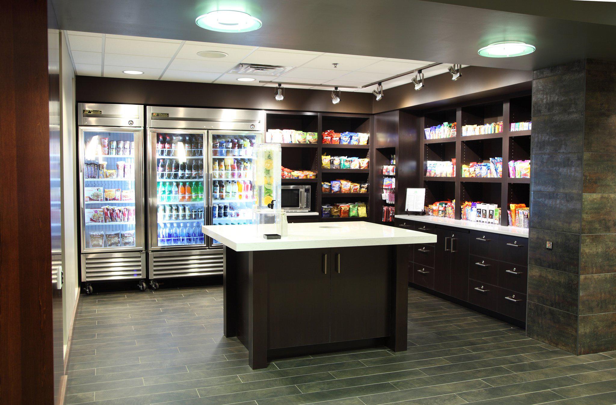 Фото Holiday Inn & Suites Duluth Downtown, an Ihg Hotel