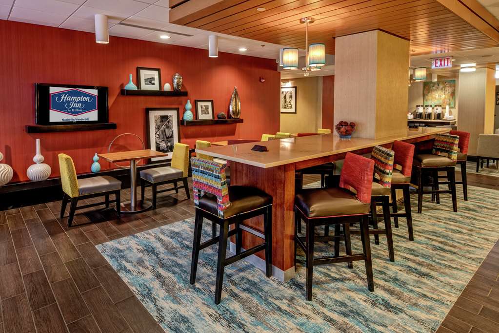 Фото Hampton Inn Nashville/Vanderbilt