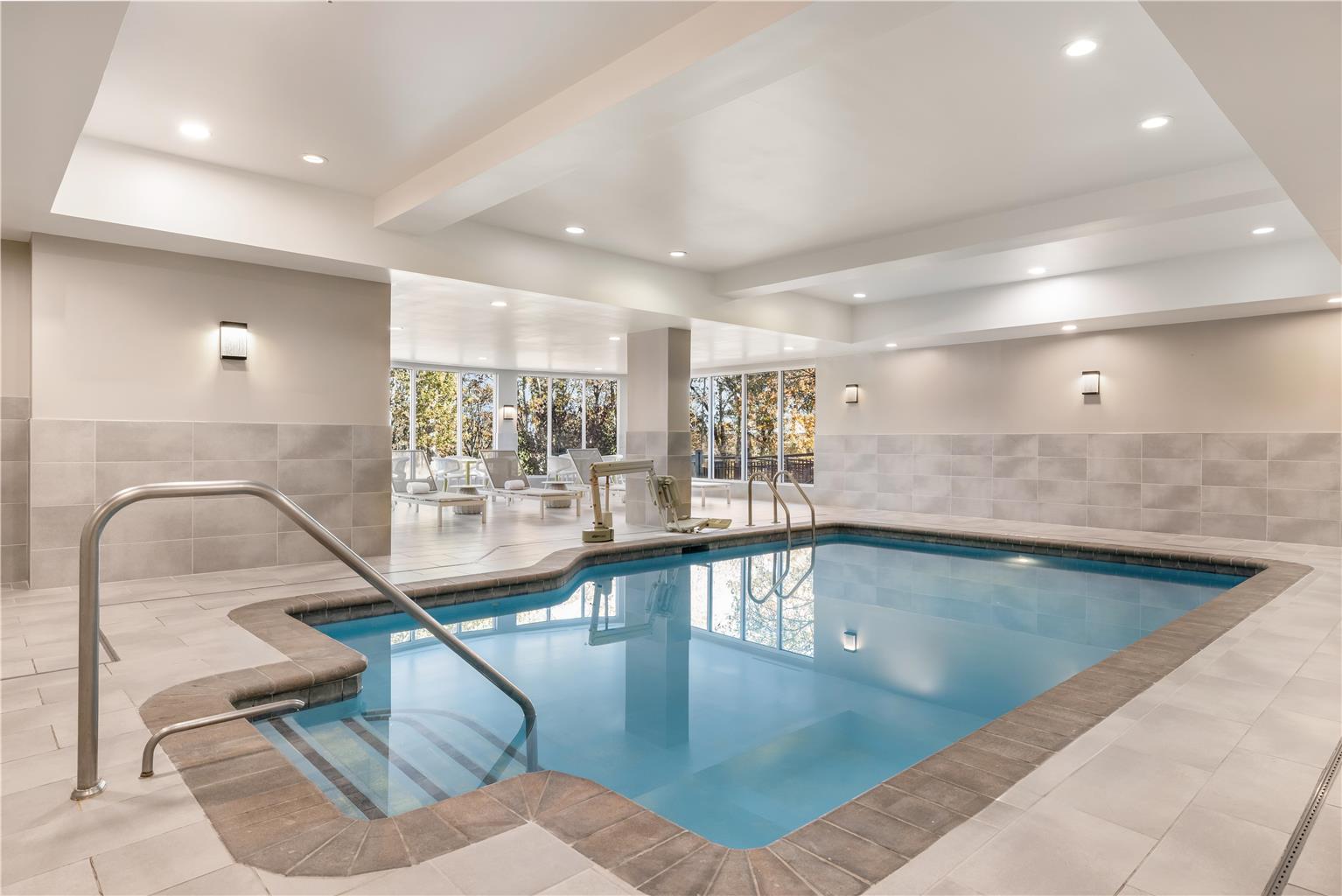 Фото Hilton Garden Inn Mystic/Groton