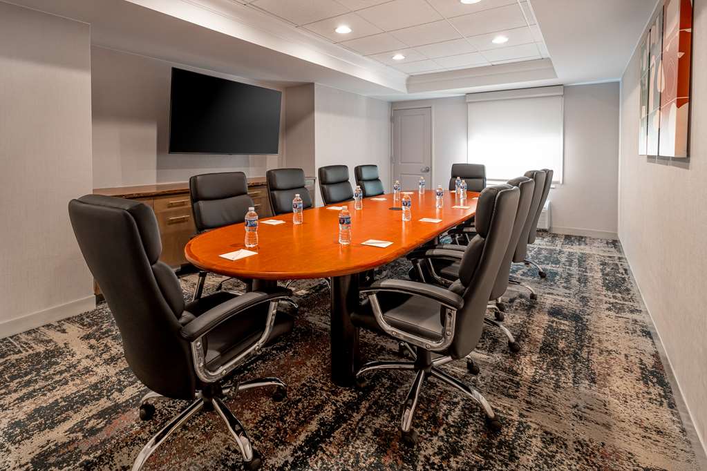 Фото Homewood Suites by Hilton Eatontown