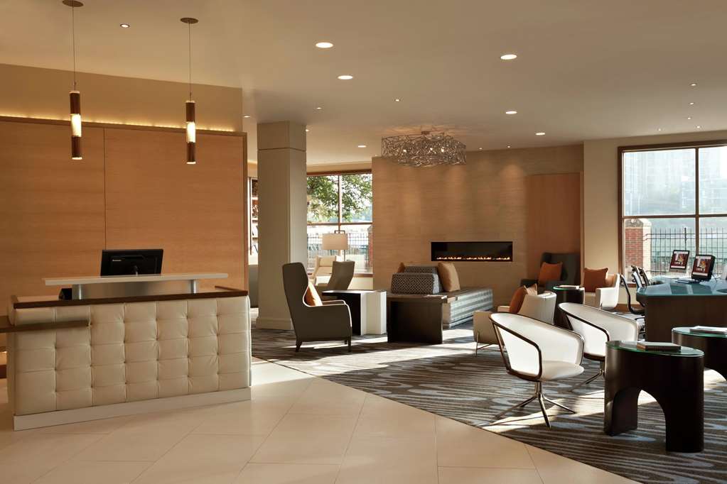 Фото DoubleTree Suites by Hilton Hotel Boston - Cambridge