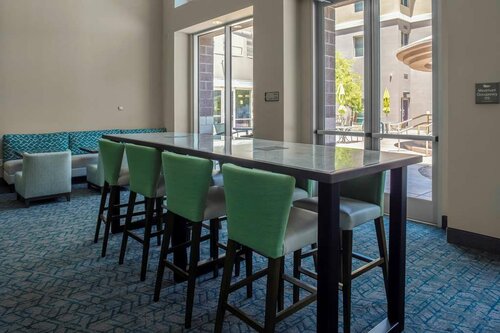 Гостиница Homewood Suites Phoenix Airport South в Финиксе