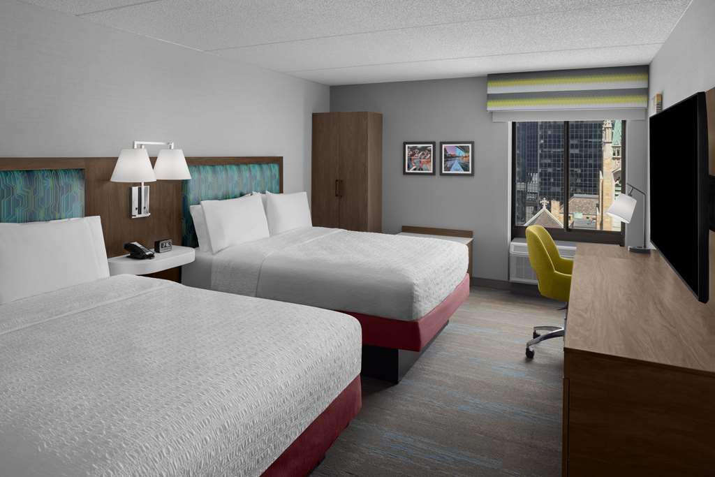 Фото Hampton Inn Cleveland-Downtown