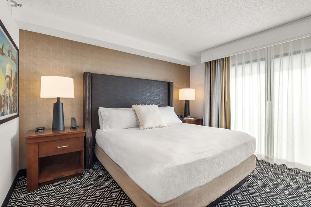 Фото Embassy Suites by Hilton Los Angeles Lax South/El Segundo