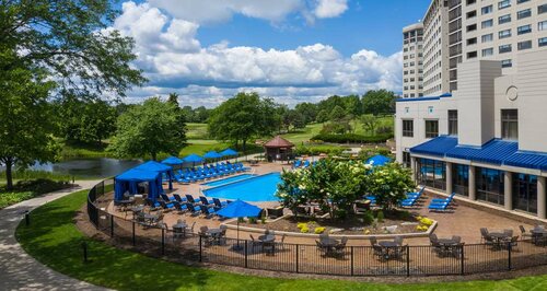 Гостиница Hilton Chicago/Oak Brook Hills Resort & Conference Center в Элмхерсте