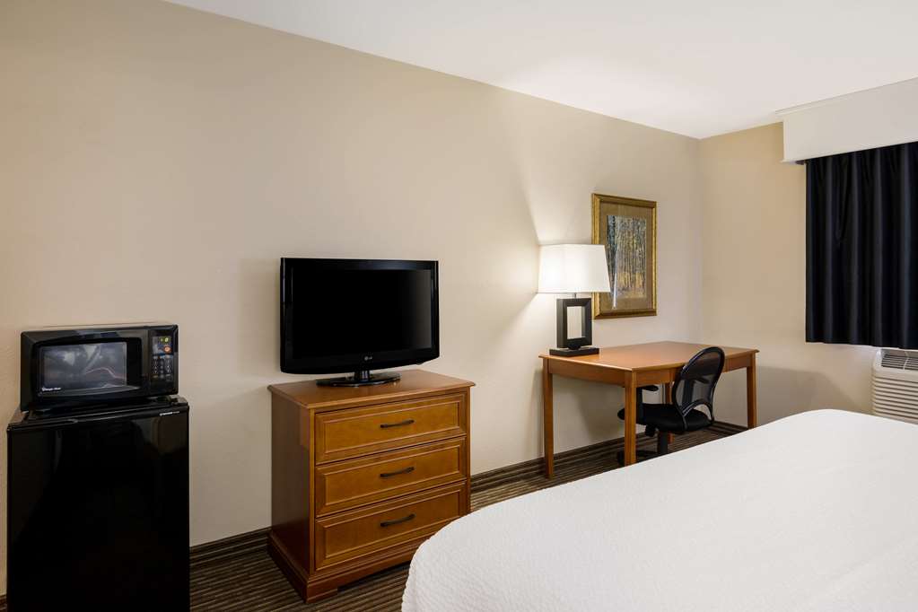 Фото Revel Hotel Minot, SureStay Collection by Best Western