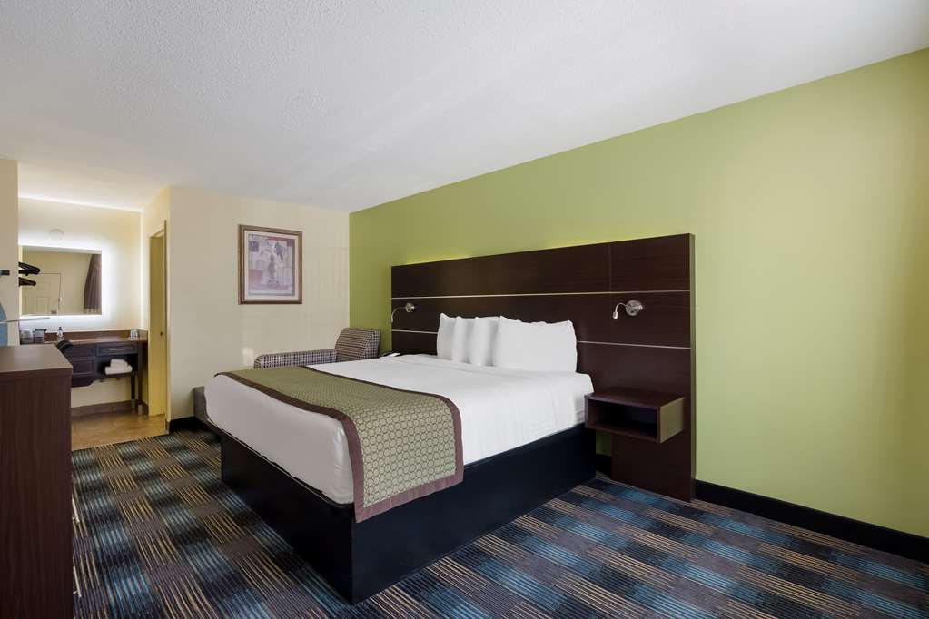 Фото SureStay Hotel by Best Western Manning