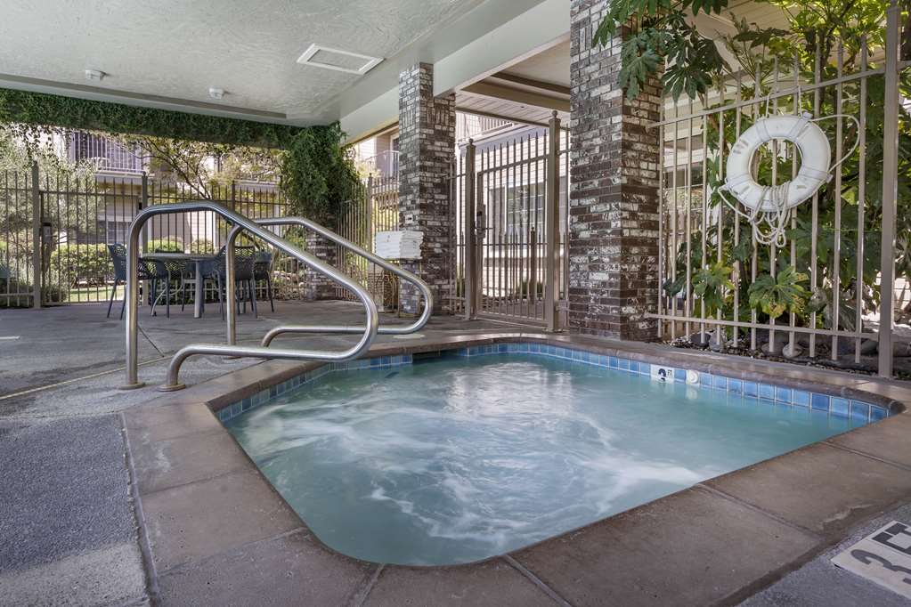 Фото Hampton Inn Ukiah