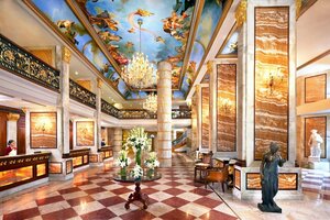 отель Hotel The Royal Plaza
