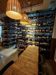 8000 Vintages (Batumi, Gogebashvili Street, 30), bar, pub