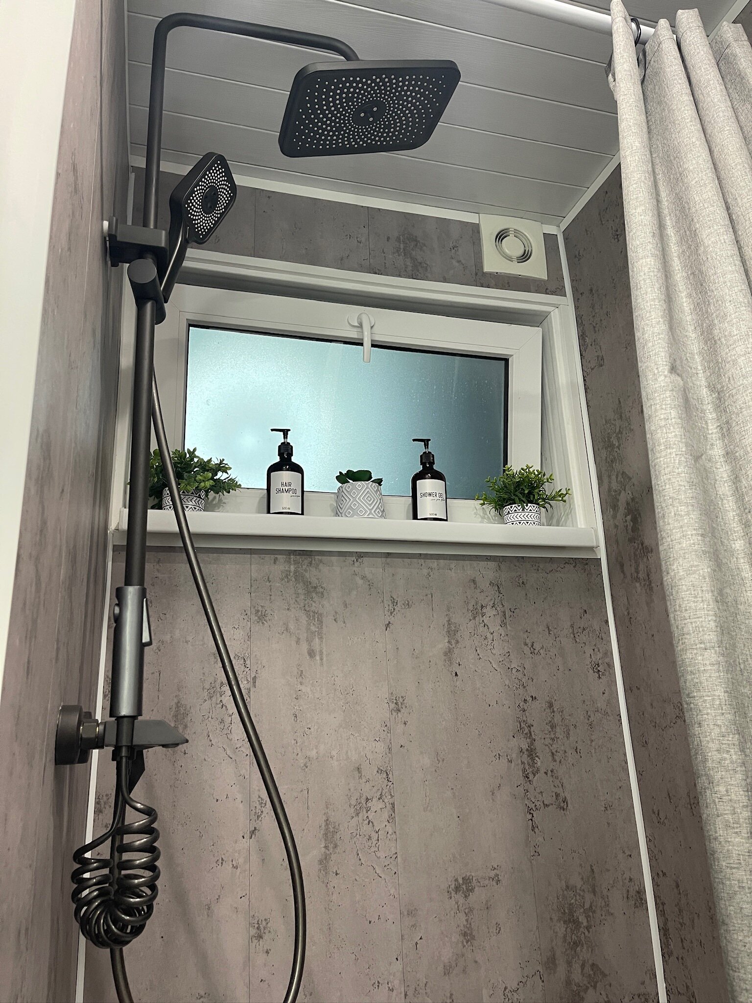 Фото Афрейм-Барн