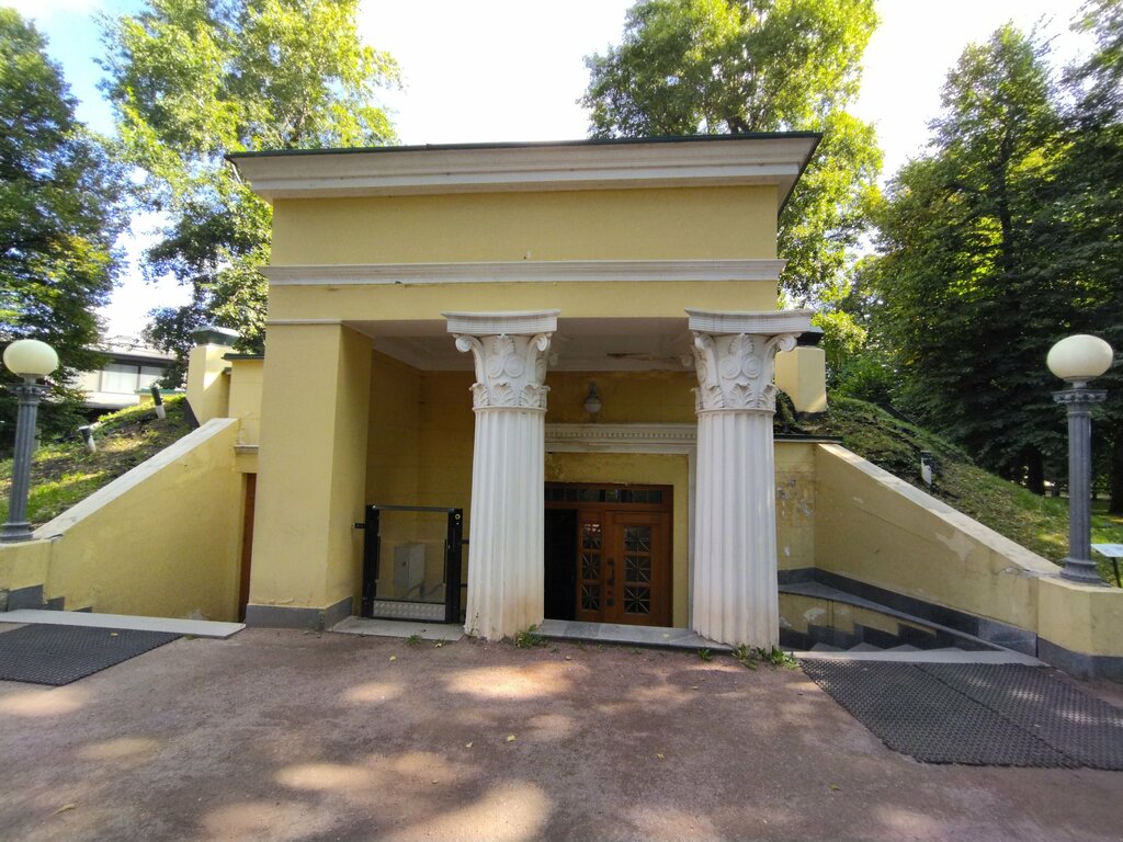 Landmark, attraction Здание общественного туалета 1930-х гг, арх. А.В. Власов, Moscow, photo