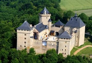 Burg Malbrouck (Grand Est, Moselle, Arrondissement de Thionville, Manderen), landmark, attraction