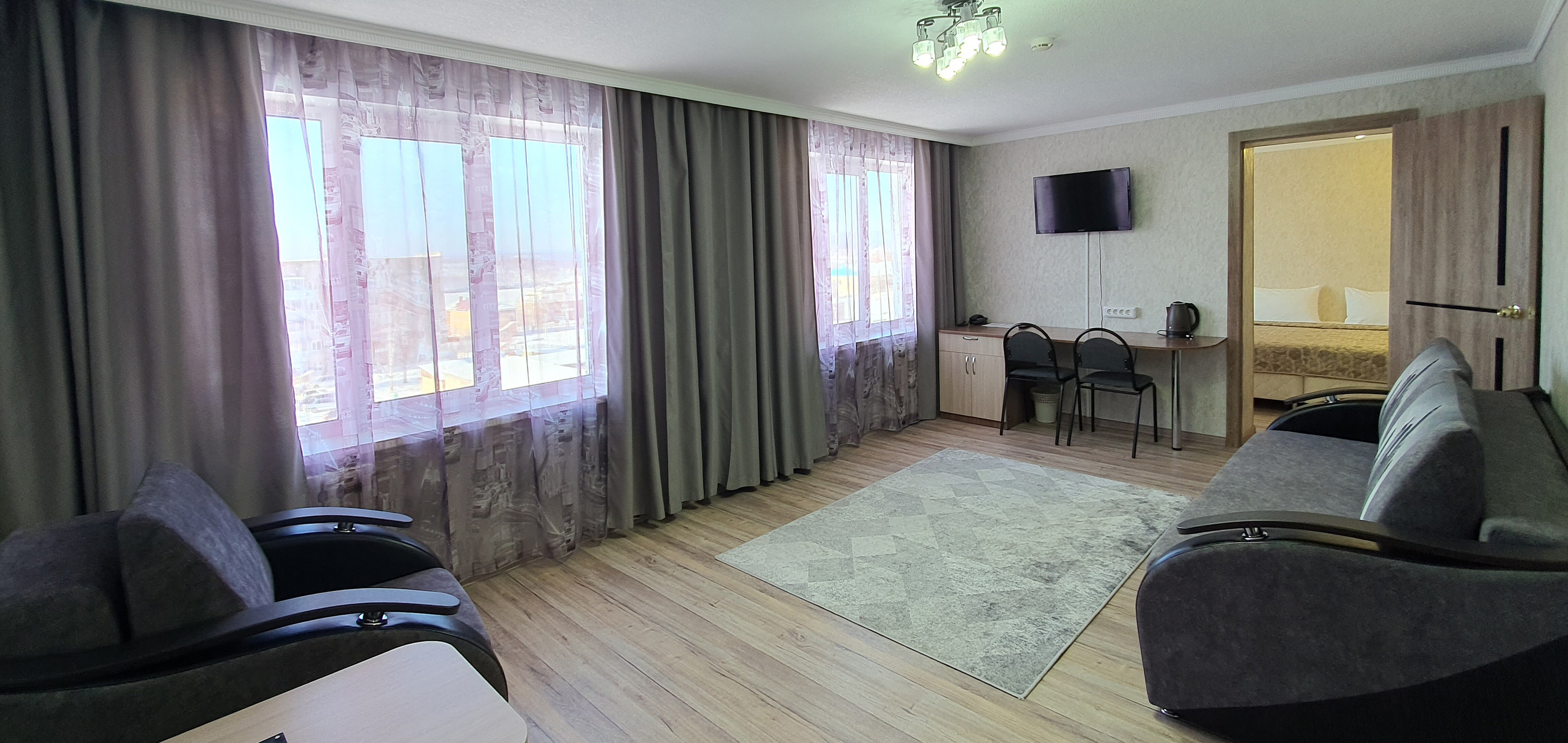 Фото отеля 2