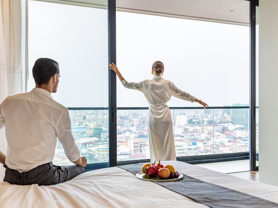 Фото Luxcity Hotel & Apartment