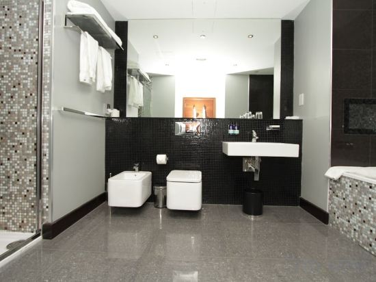 Фото Rafayel on the Left Bank