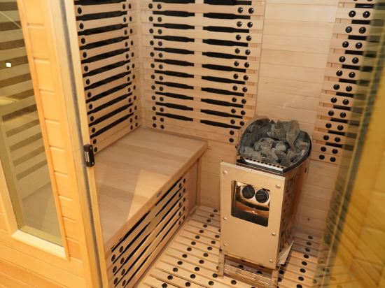 Фото Jasmine Garden Hotel