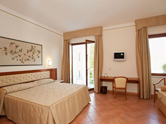 Фото Hotel Caravel