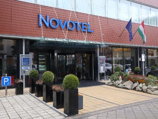 Фото Novotel Budapest Danube