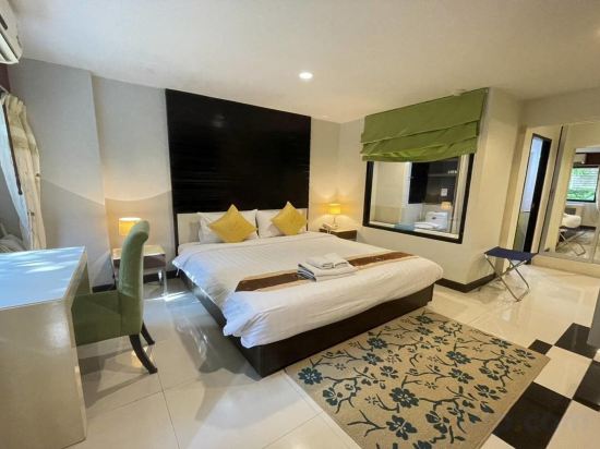 Фото Ayara Grand Palace Hotel