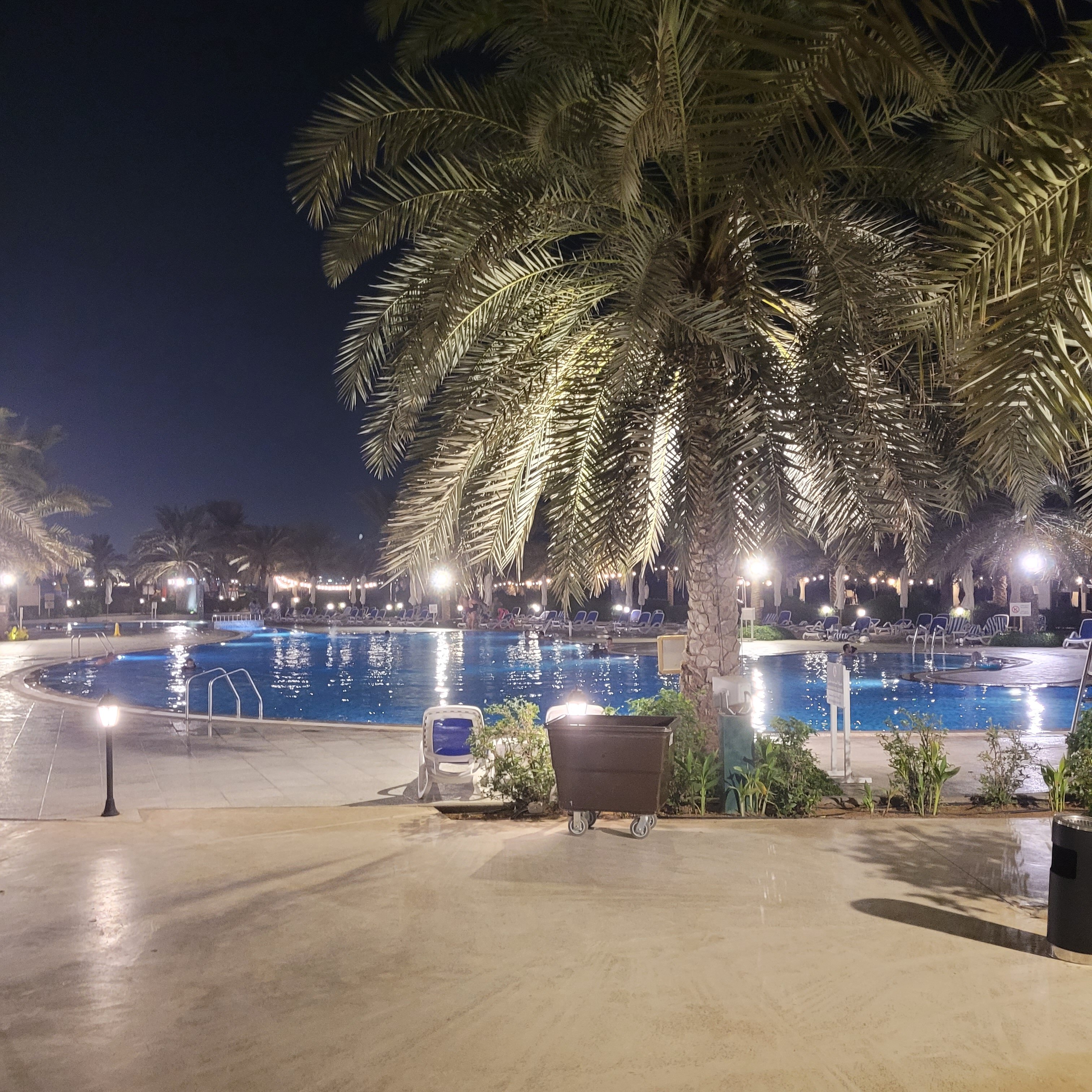 Фото Al Bahar Hotel & Resort