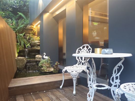 Фото West Lake Begonia Art Homestay