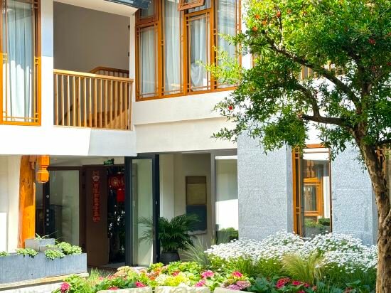 Hotel Liuyi Chunshang Garden Hotel, Yunnan, photo