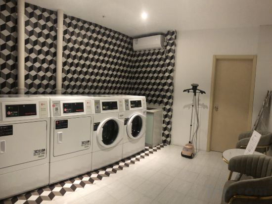 Фото Jinjiang Inn Haikou Qilou Old Street Dongfeng Bridge Branch