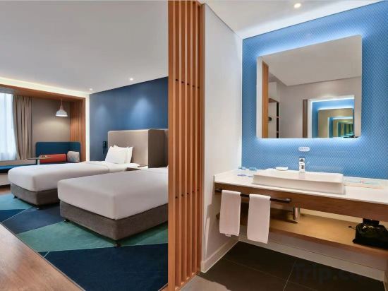 Фото Holiday Inn Express Chengdu North Railway Station