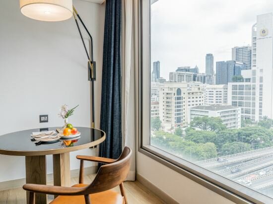 Фото Montien Hotel Surawong Bangkok