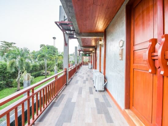 Фото The Chaya resort and spa