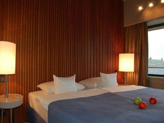 Фото Hotel Yasmin