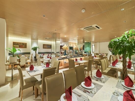 Фото Sky Gem Hotel  Ben Thanh