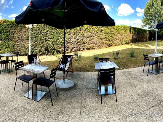 Фото Campanile Montargis - Amily