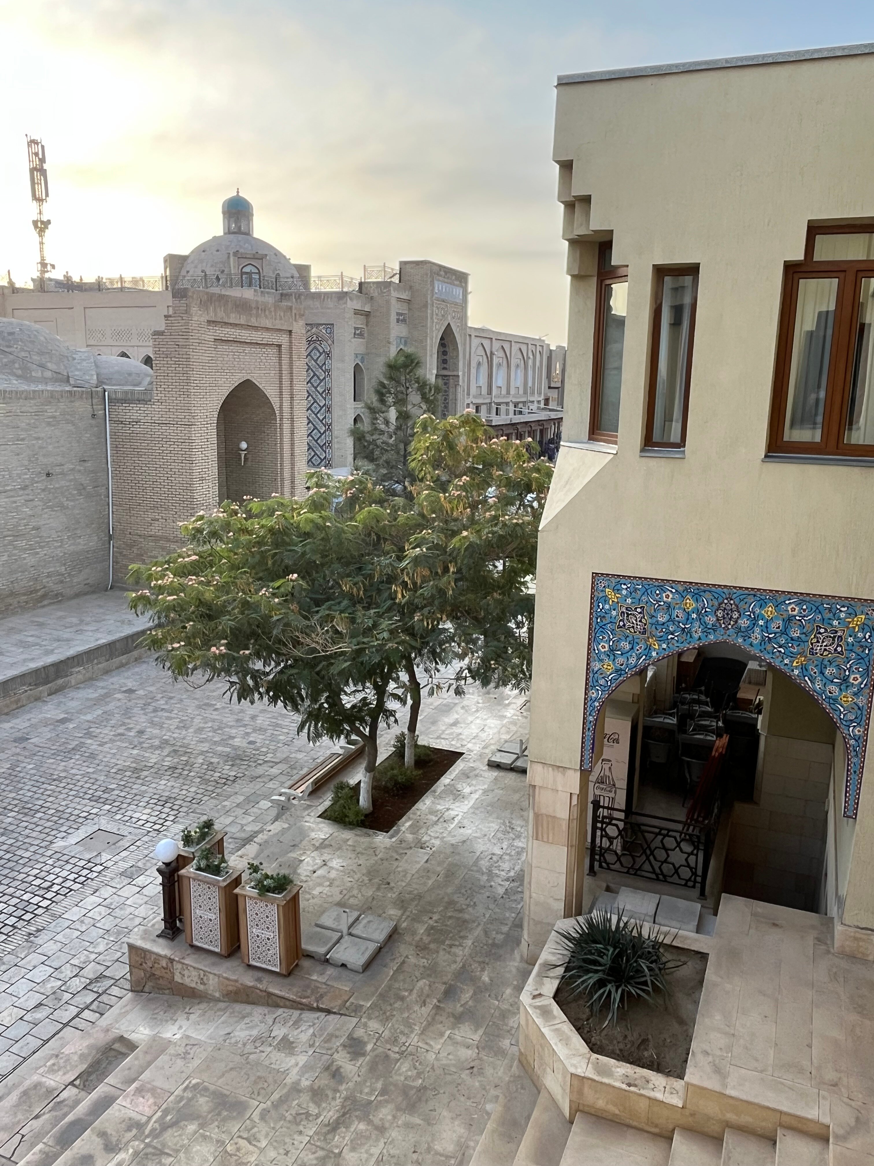 Фото Omar Khayyam Hotel