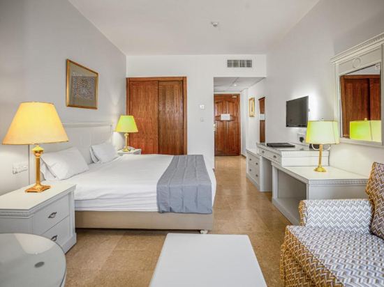 Фото Grand Madaba Hotel