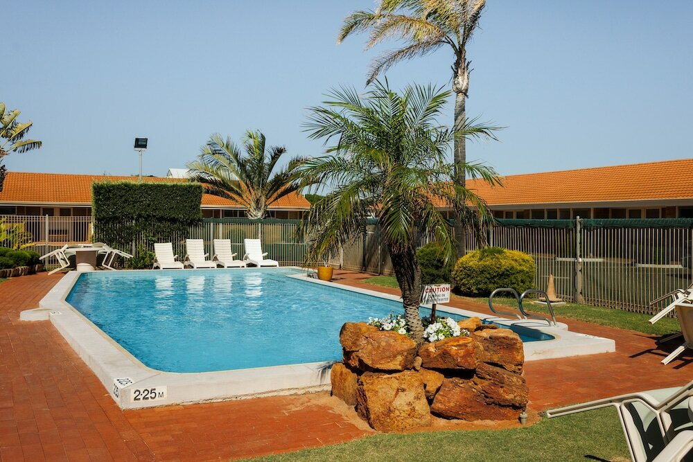 Фото Hospitality Geraldton SureStay Collection by Best Western