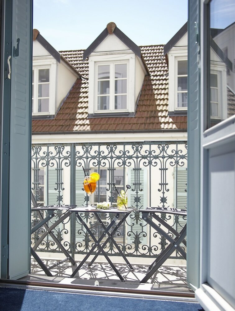 Фото Hotel Les Nations The Originals Boutique Vichy