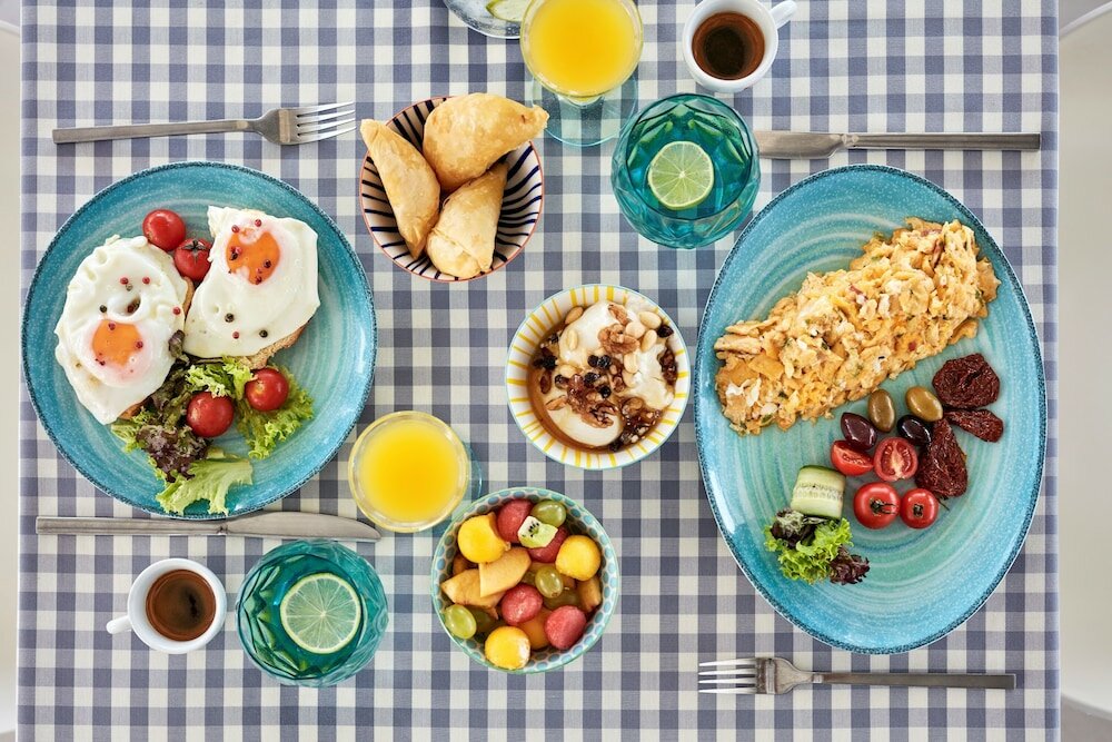 Фото Aqua Blue Hotel