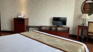 Seventh Heaven Hotel (Shanghai, East Nanjing Road, 627), hotel
