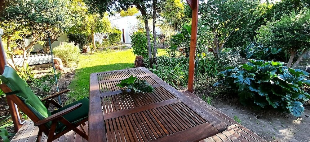 Фото Gubas De Hoek meet eat sleep